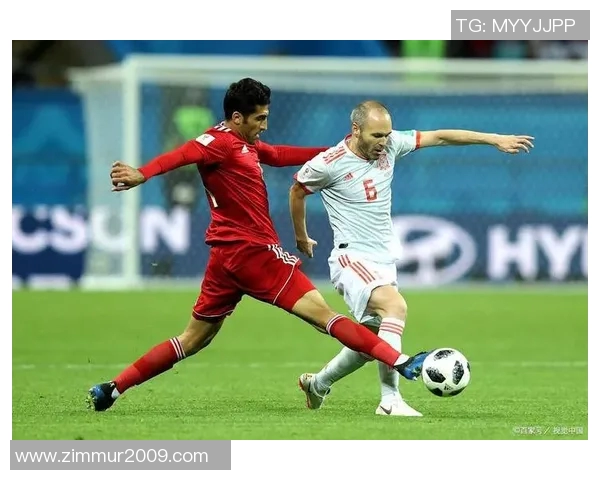 聚焦绿茵巨星深度对话全景呈现揭秘足球球星采访背后故事